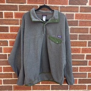 Patagonia Gray and Green Fleece Pullover